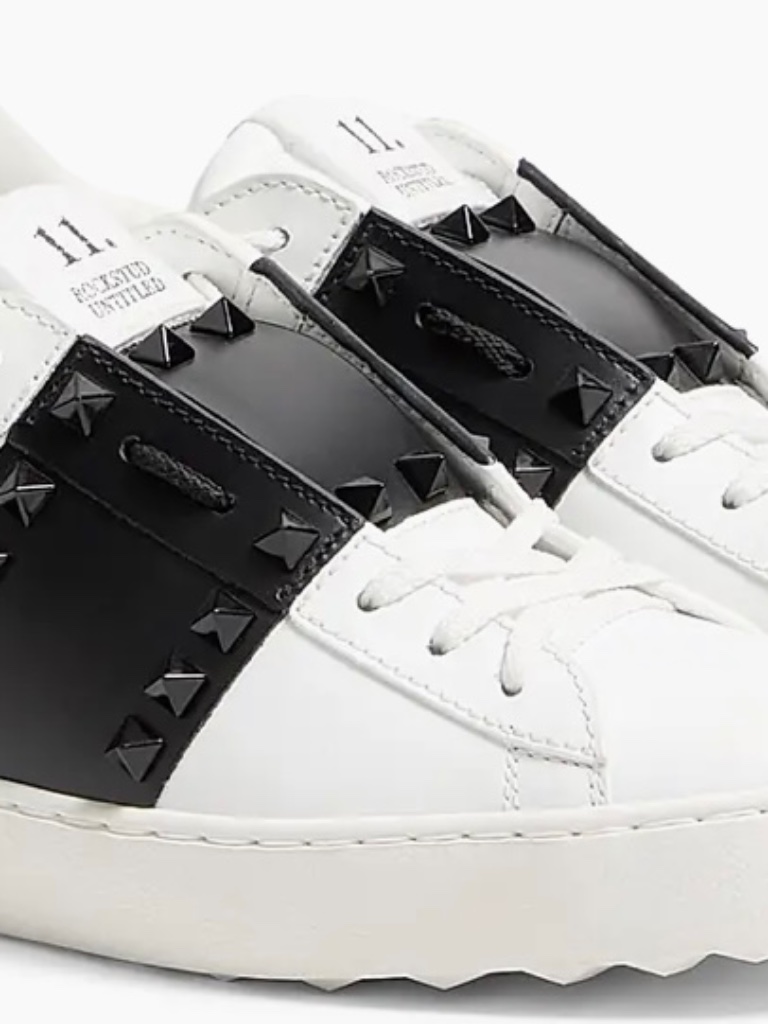 Valentino Garavani Rockstud Untitled Sneakers In Calfskin Leather Size 8